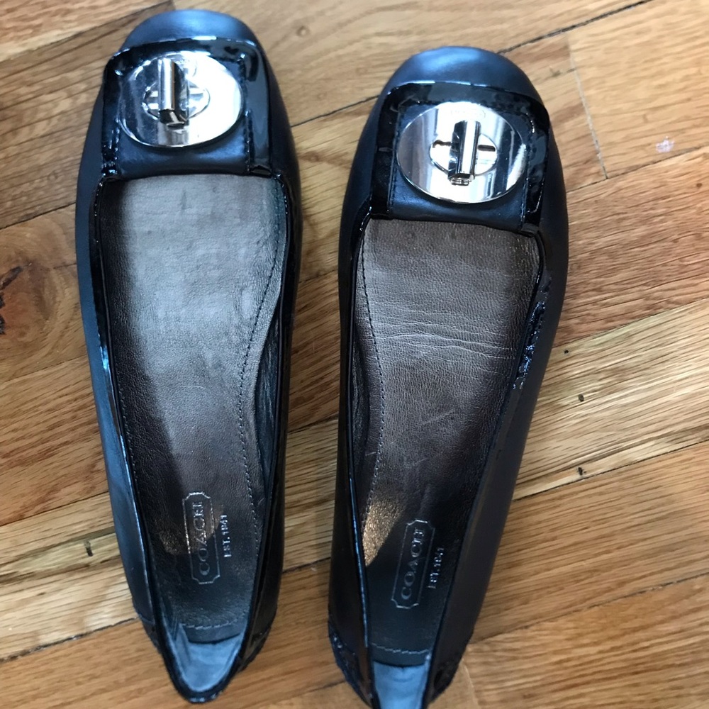 Coach flats